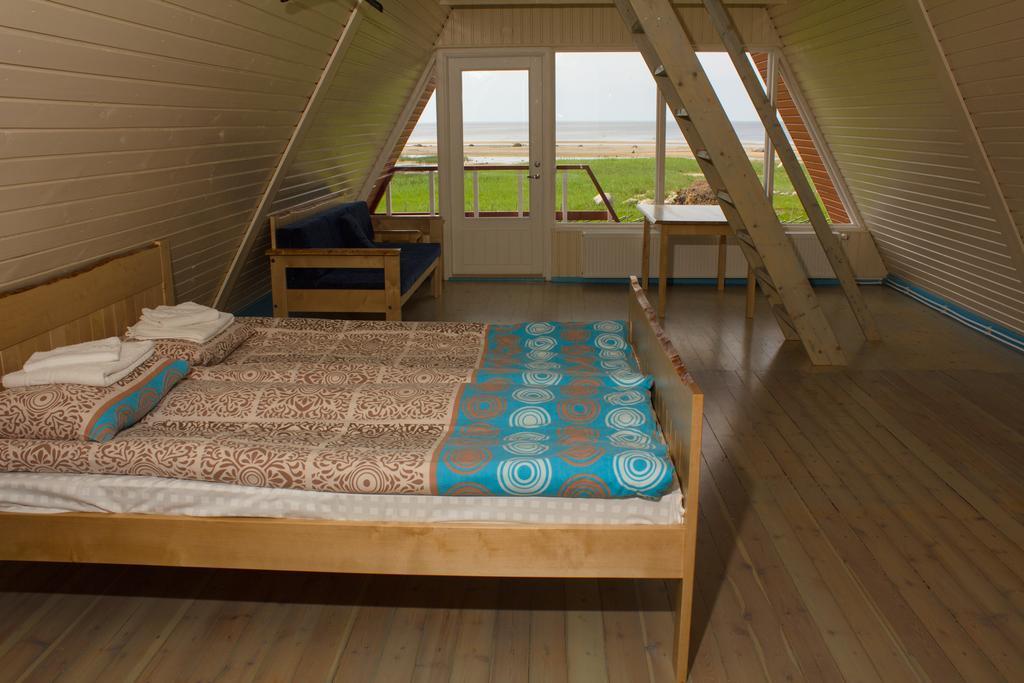Kosmonautika Puhkekeskus Hotel Kabli Ngoại thất bức ảnh